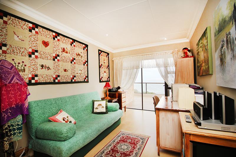 5 Bedroom Property for Sale in Village On Sea Western Cape